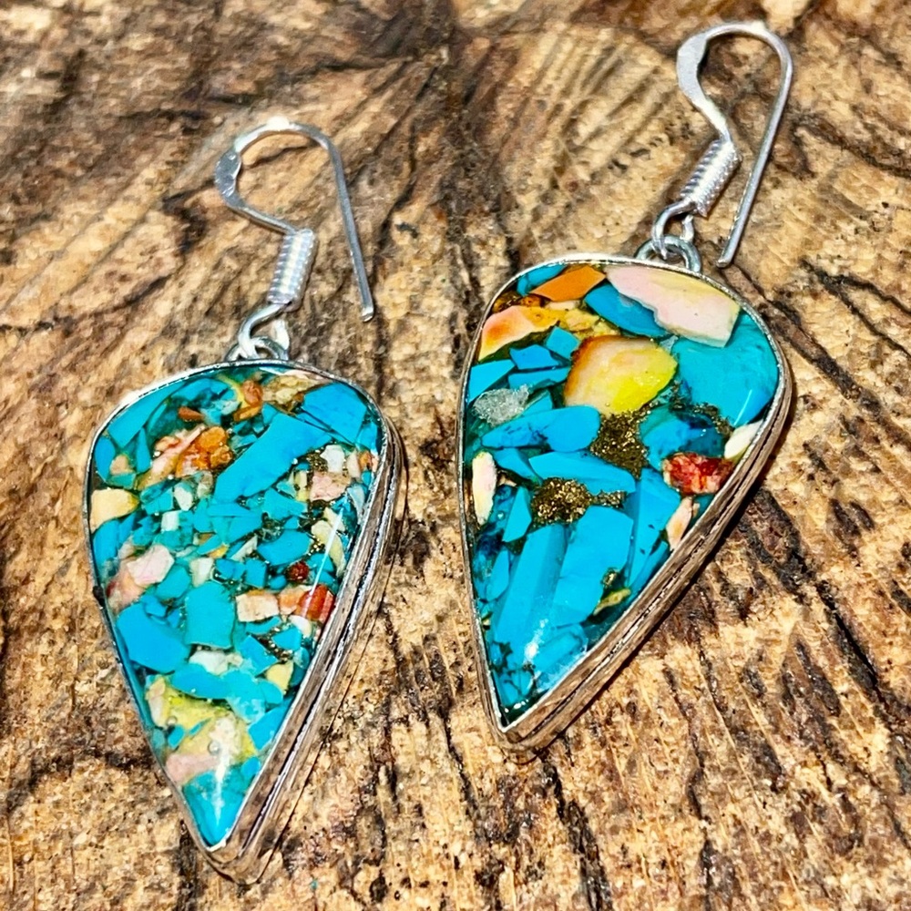Spiny Oyster Earrings 1 7/8”